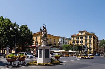 Cafés and Bars in Sorrento