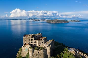 Il Castello Aragonese, uno dei simboli di Ischia