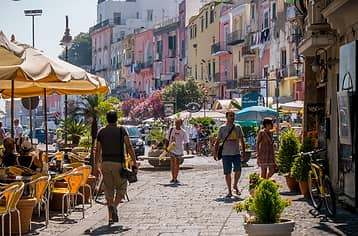 Come muoversi a Procida 