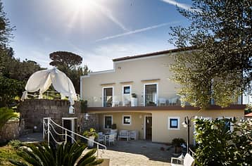 MelRose Relais