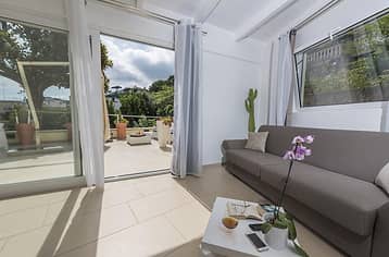 Marina 10 Boutique & Design Hotel 