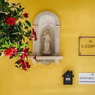 Ciraccio Apartments