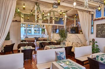 La Capannina Wine Bar