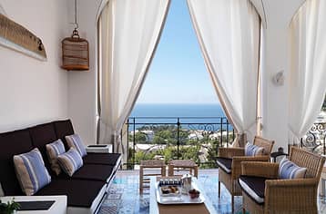 Capri Tiberio Palace