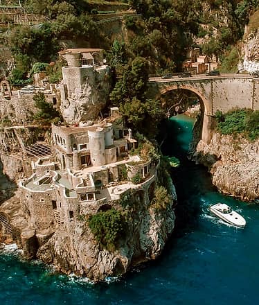 Capri e la Costiera Amalfitana in Motoscafo Itama 38