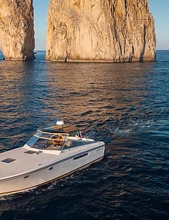 Capri and the Amalfi Coast by Itama 38 Speedboat