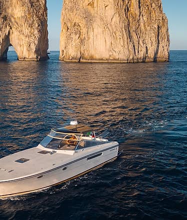 Capri e la Costiera Amalfitana in Motoscafo Itama 38