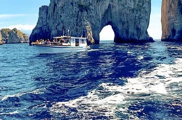 Shared Boat Tour to Capri from Positano or Praiano