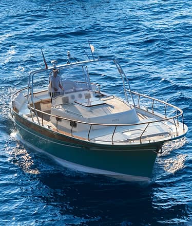 Luxury Boat Tour of Capri by Aprea 32 Gozzo Boat