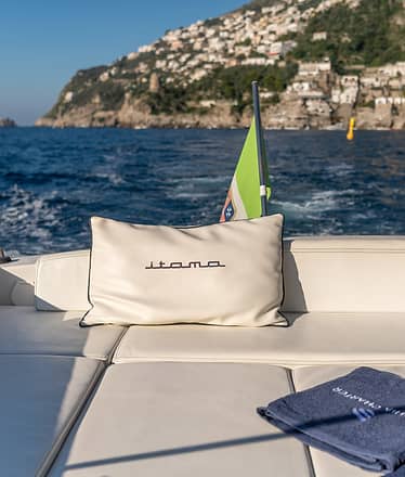 Luxury Boat Tour of Capri by Itama 38 