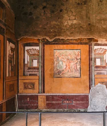 Guided walking tour of Pompeii  Skip-the-line Tickets