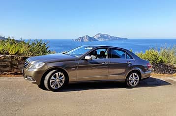 Private Transfer: Naples - Amalfi Coast or Sorrento