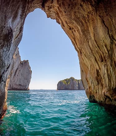 Shared Gozzo Boat Capri Tour from Positano 