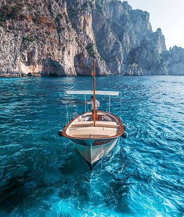 Between Light and Sea: Capri by Private Gozzo