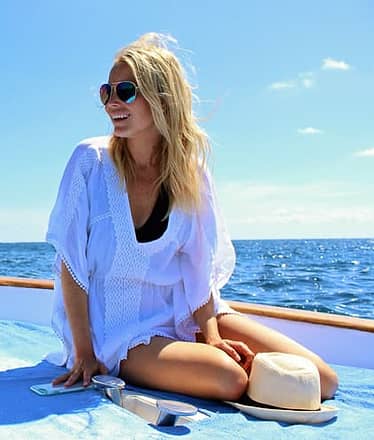 Tour of the Isle of Capri by Private Gozzo Boat