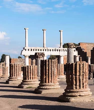 Pompei, Sorrento, and Positano Day Trip from Naples