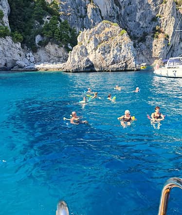 Capri Blue Tour: Experience by Boat from Sorrento