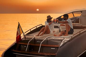 Sunset & Champagne Cruise via Riva 44 Speedboat