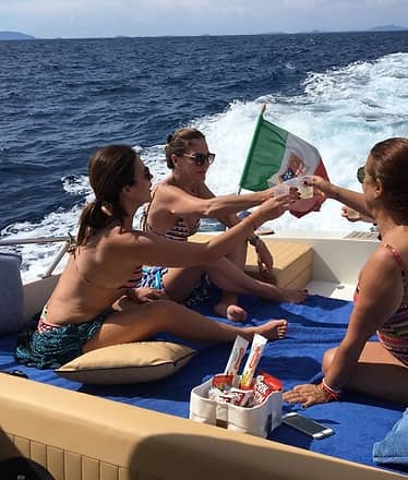 Tour da Sorrento a Ischia/Procida, su Itama 40