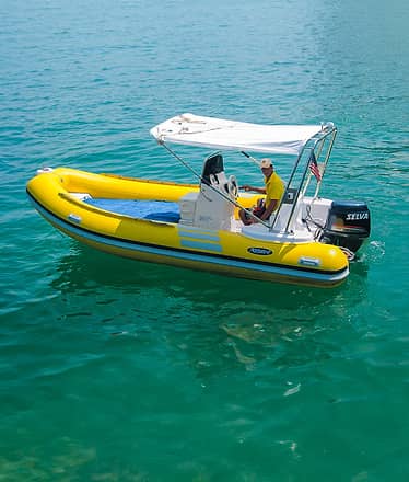 Capri rubber dinghy rental (40 hp, no license required)