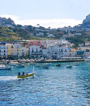 Capri private tour aboard 7.5-meter gozzo boat 