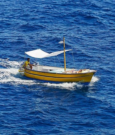 Capri private tour aboard 7.5-meter gozzo boat 