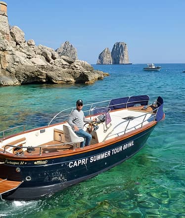 Tour in Barca a Capri con partenza da Sorrento 