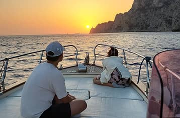 Capri, giro privato in barca al tramonto