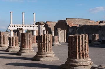 Pompeii, Sorrento, and Positano Driving Tour from Rome