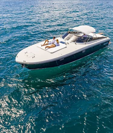 Sorrento - Ischia: transfer privato in barca di lusso