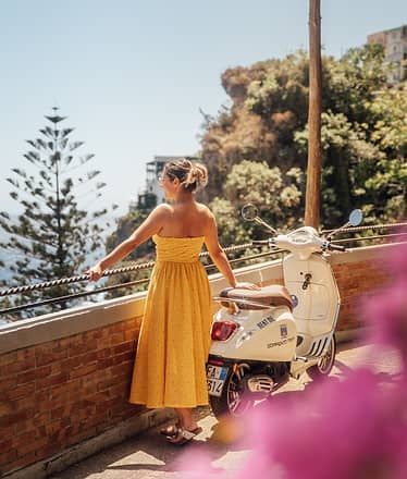 Noleggio Vespa a Positano o Sorrento