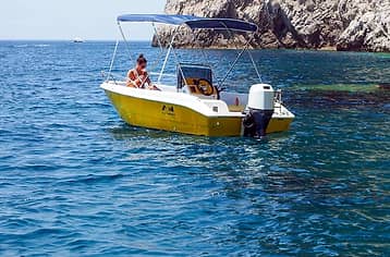 Boat rental in Capri, without skipper