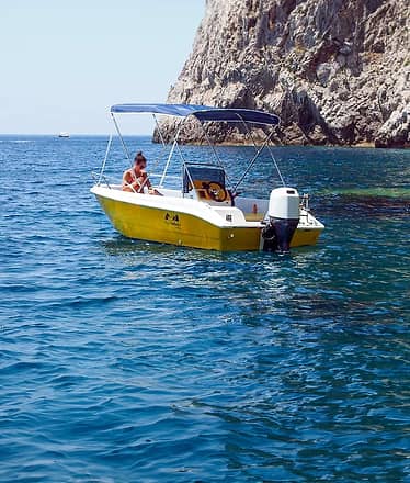 Boat rental in Capri, without skipper