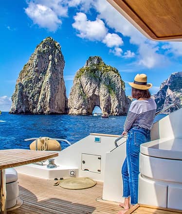 Tour in luxury yacht a Capri: la gita in barca perfetta