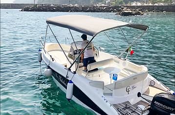 Chic & Fabulous Grace