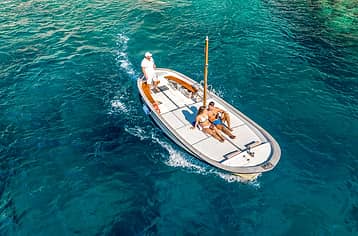 Gozzo Boat Rental  (7.5 meters)