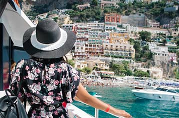 Tour in barca in Costiera Amalfitana da Napoli e dintorni