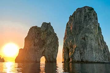 Sunrise Minicruise around Capri or Sorrento