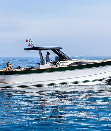 Tour privato di Capri in barca con pranzo a Nerano