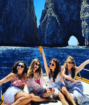 Tour privato di Capri in barca con pranzo a Nerano