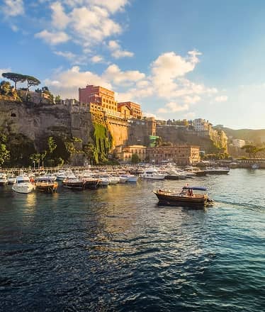 Esperienza in barca al tramonto a Sorrento con limoncello tasting