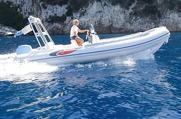 Noleggio barca senza patente - Gommone 40CV