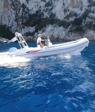 Noleggio barca senza patente - Gommone 40CV