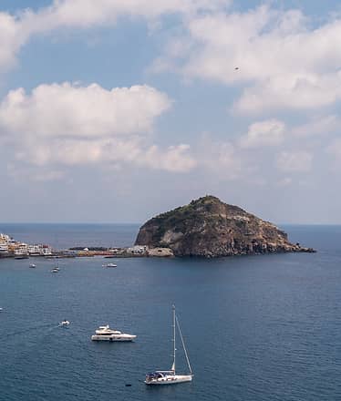 Naples - Ischia Transfer: Car + Hydrofoil