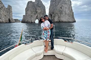 Capri Comfort: Private Full-Day Boat Tour