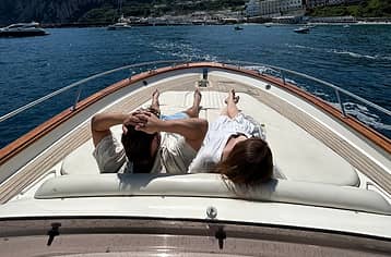 Capri Comfort: Private Full-Day Boat Tour