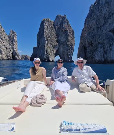 Capri Comfort: Private Full-Day Boat Tour
