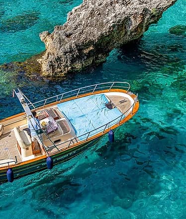Here Comes The Sun: tour in barca di Capri all'alba