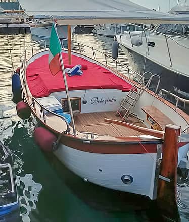Gozzo Boat (7.4 m) with Skipper