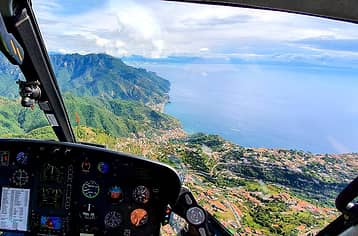 Helicopter Tour: Amalfi Coast and Sorrentine Peninsula
